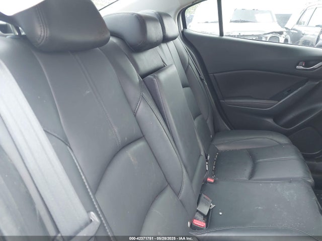 3MZBN1V37JM202557 Mazda py