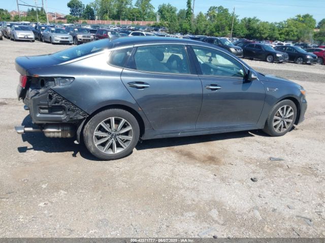 2020 KIA OPTIMA 5XXGU4L10LG396366 Photo 3