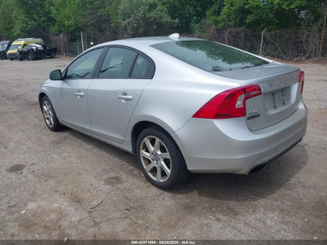 2014 VOLVO S60 YV1612FH2E1285649 Photo 2