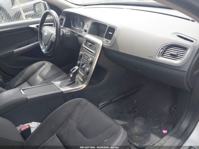 2014 VOLVO S60 YV1612FH2E1285649 Photo 4