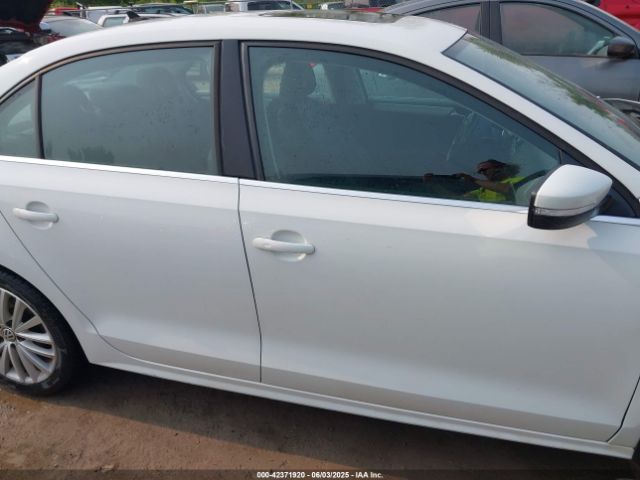 3VWD17AJ7FM302290 Volkswagen Jetta 1.8t Se