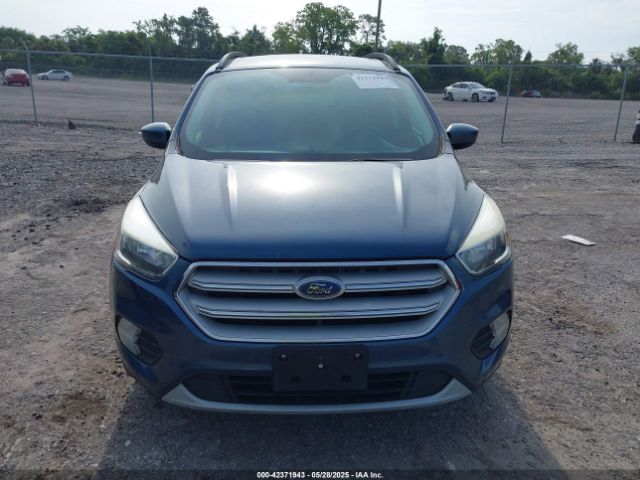 1FMCU0GD2JUA74102 Ford ESCAPE SE