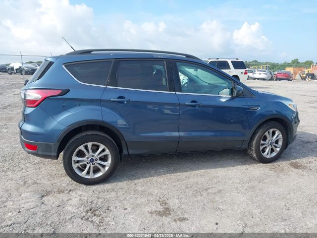 1FMCU0GD2JUA74102 Ford ESCAPE SE