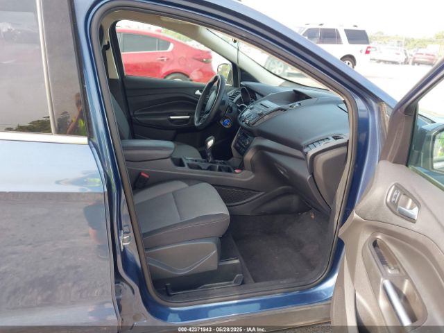 1FMCU0GD2JUA74102 Ford ESCAPE SE