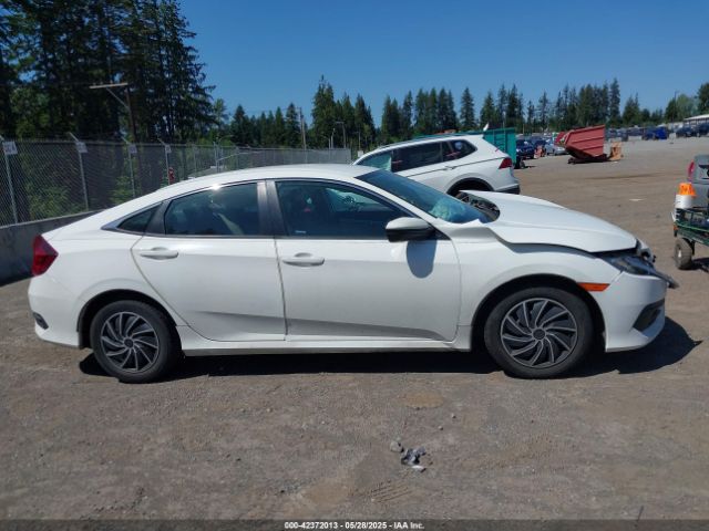19XFC2F57GE250692 Honda Civic Lx