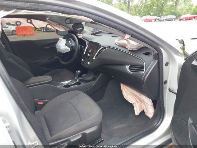 2019 CHEVROLET MALIBU 1G1ZD5ST8KF163049 Photo 4