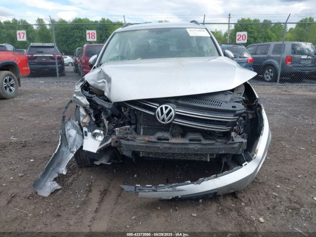 2016 VOLKSWAGEN TIGUAN WVGBV7AX6GW584857 Photo 5