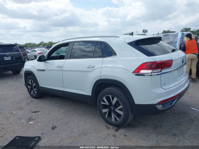 2020 VOLKSWAGEN ATLAS CROSS SPORT 1V23C2CA1LC201332 Photo 2