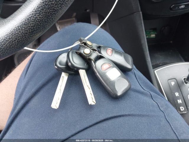 KMHCT5AE8HU311803 Hyundai ACCENT SE