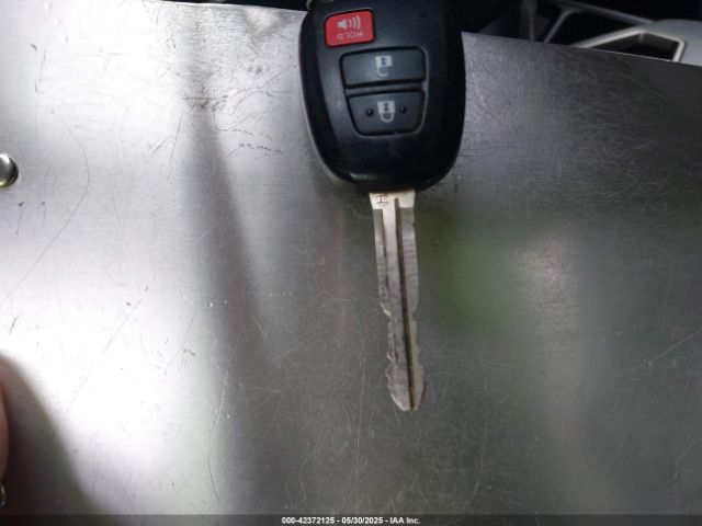JTMBFREV2JJ199645 Toyota RAV4 LE