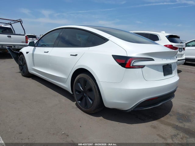 2025 TESLA MODEL 3 5YJ3E1EA9SF943028 Photo 2