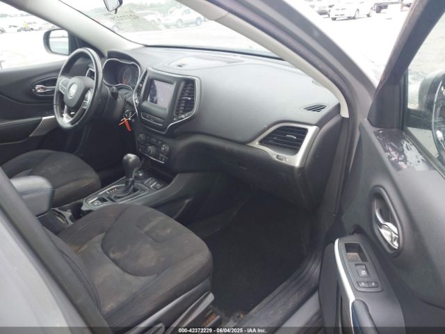 2019 JEEP CHEROKEE 1C4PJMCX3KD448868 Photo 4