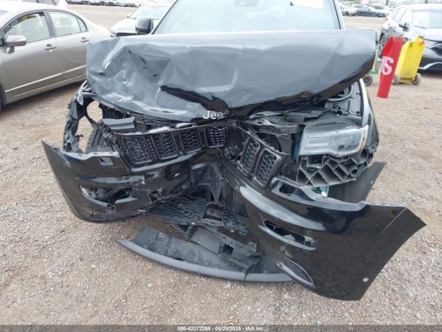 2018 JEEP GRAND CHEROKEE 1C4RJFCG1JC424108 Photo 5