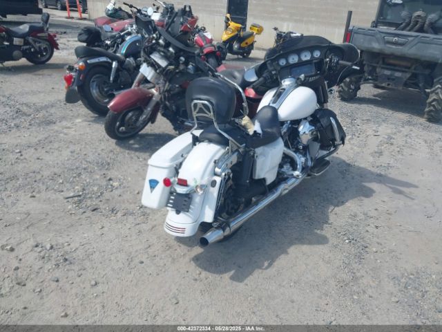 2016 HARLEY-DAVIDSON FLHX 1HD1KBM1XGB614886 Photo 3