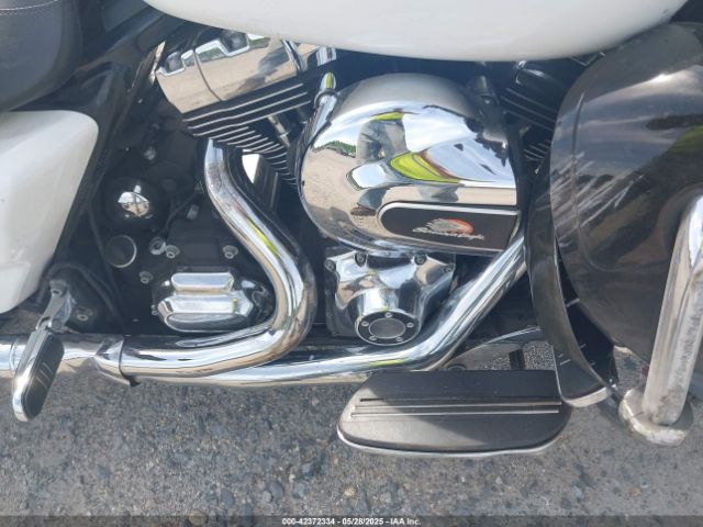 2016 HARLEY-DAVIDSON FLHX 1HD1KBM1XGB614886 Photo 7