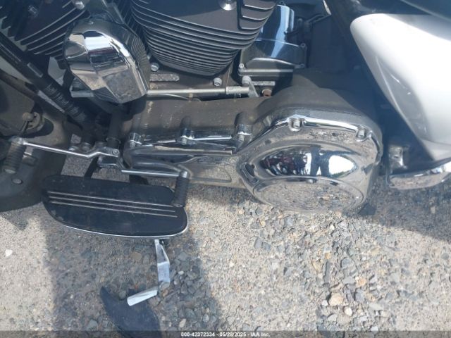2016 HARLEY-DAVIDSON FLHX 1HD1KBM1XGB614886 Photo 8