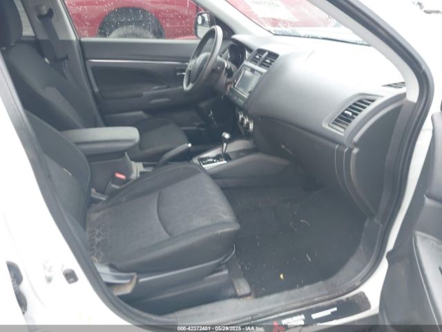 2021 MITSUBISHI OUTLANDER SPORT JA4APUAU0MU020377 Photo 4