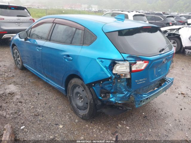 2017 SUBARU IMPREZA 4S3GTAK63H1715650 Photo 2