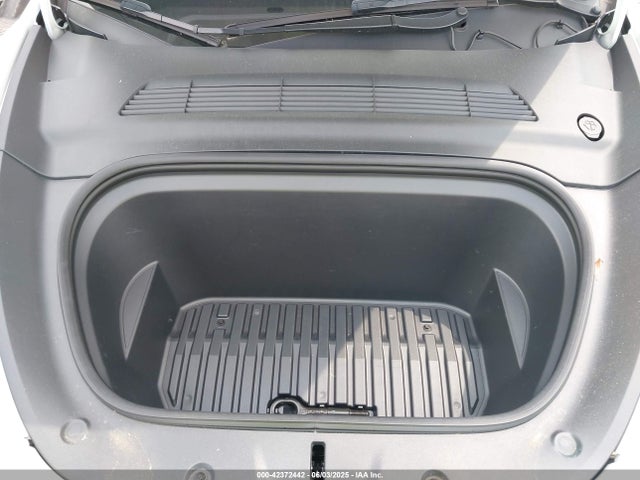 2022 TESLA MODEL Y 7SAYGDEF6NF369475 Photo 9