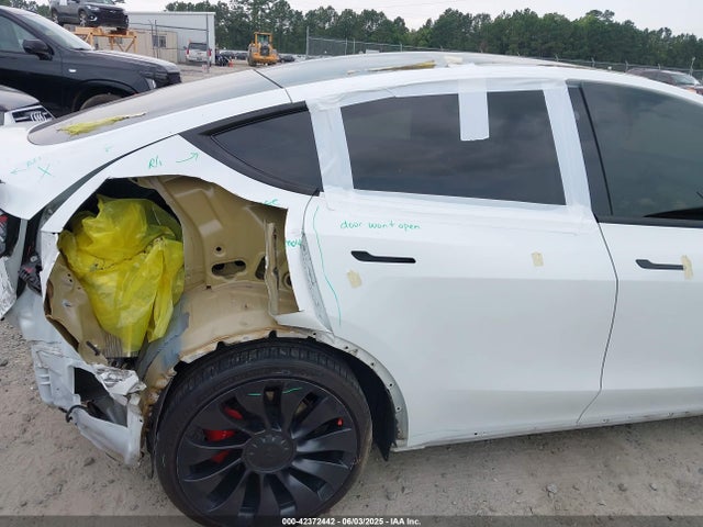 2022 TESLA MODEL Y 7SAYGDEF6NF369475 Photo 5