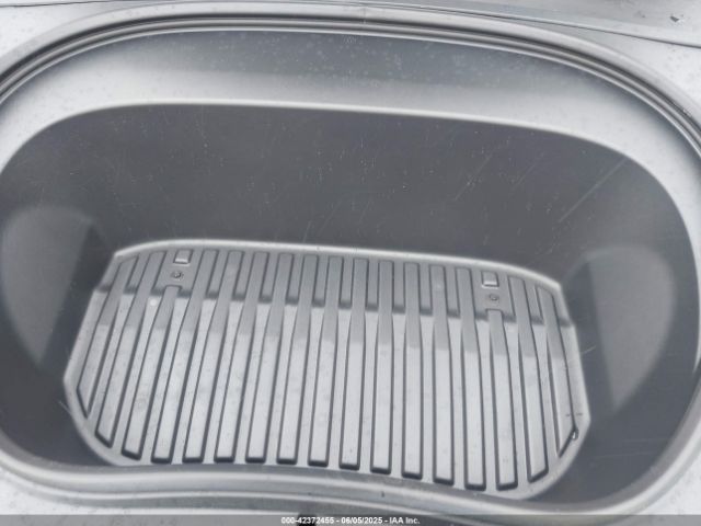 2025 TESLA MODEL 3 5YJ3E1EA3SF921414 Photo 9