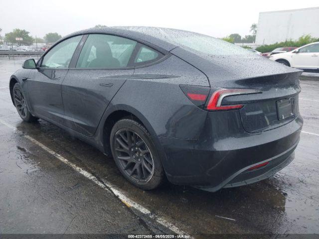 2025 TESLA MODEL 3 5YJ3E1EA3SF921414 Photo 2