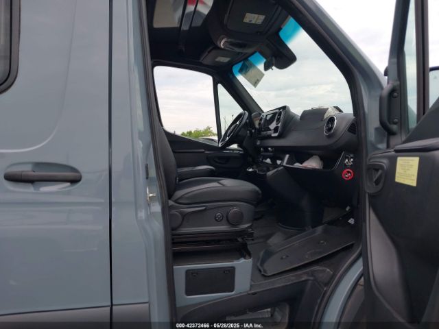 2023 MERCEDES-BENZ SPRINTER 2500 W1W4EBVY7MP424550 Photo 4