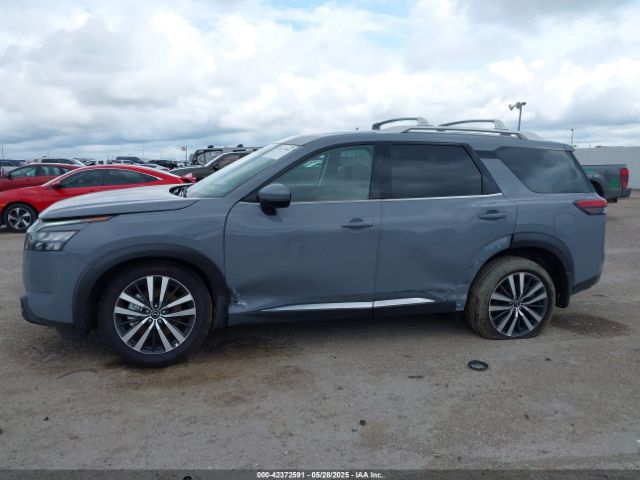 5N1DR3DK3SC224638 Nissan Pathfinder Platinum 4wd