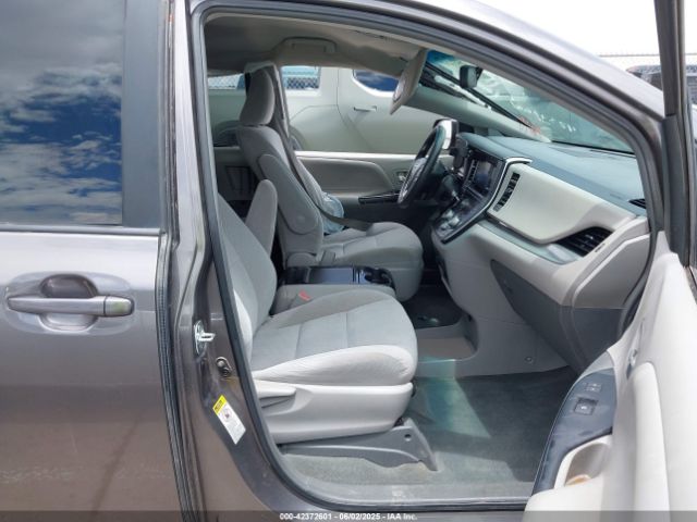 2015 TOYOTA SIENNA 5TDKK3DC8FS531431 Photo 4