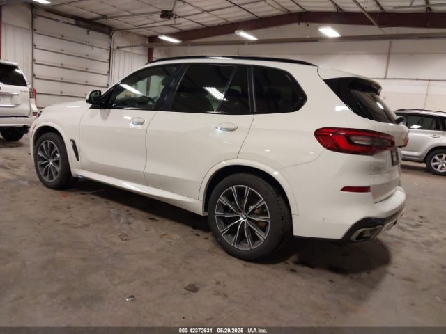 2020 BMW X5 5UXCR6C01LLL66648 Photo 2