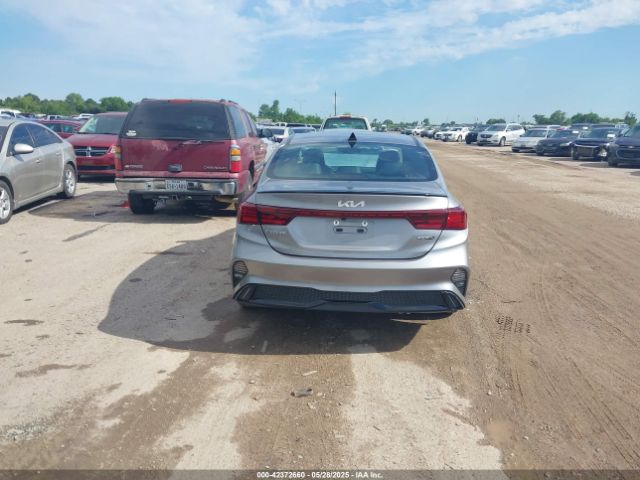 3KPF54AD1PE580011 KIA Forte Gt-line