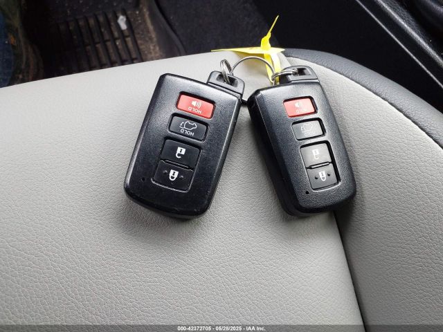 JTMDJREV8JD248465 Toyota Rav4 Hybrid Limited