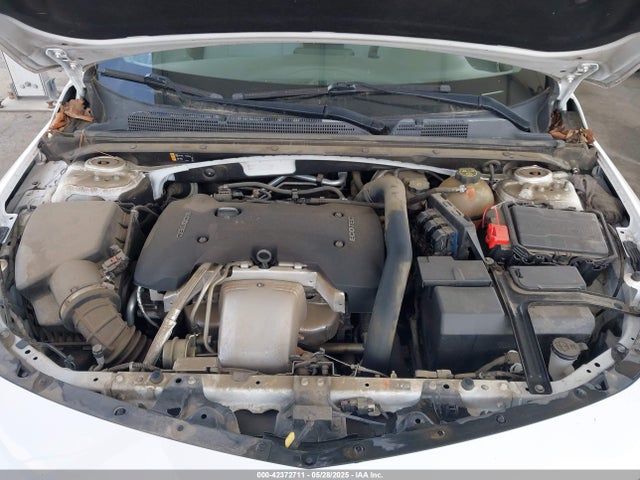 1G1ZF5SX0GF233258 Chevrolet MALIBU 2LT