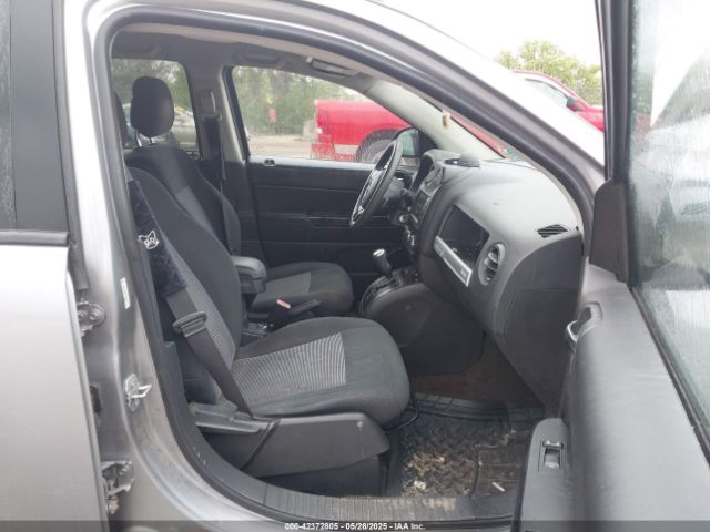 1C4NJDBB0GD587134 Jeep Compass Sport