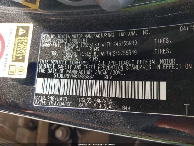 2019 TOYOTA HIGHLANDER 5TDDZRFH4KS986867 Photo 8