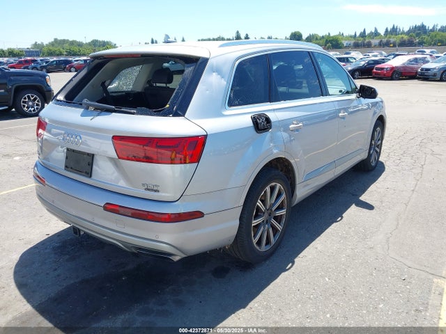 2017 AUDI Q7 WA1LAAF71HD000530 Photo 3