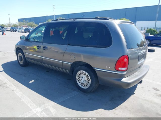 1997 CHRYSLER TOWN & COUNTRY 1C4GP64L2VB405595 Photo 2