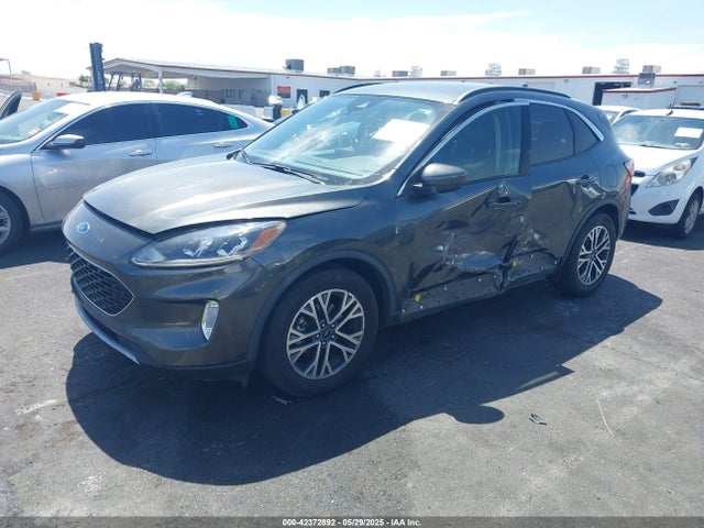Ford Escape 2020 1FMCU0H6XLUA58846 Image 2