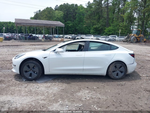 5YJ3E1EA3LF632082 Tesla 2020