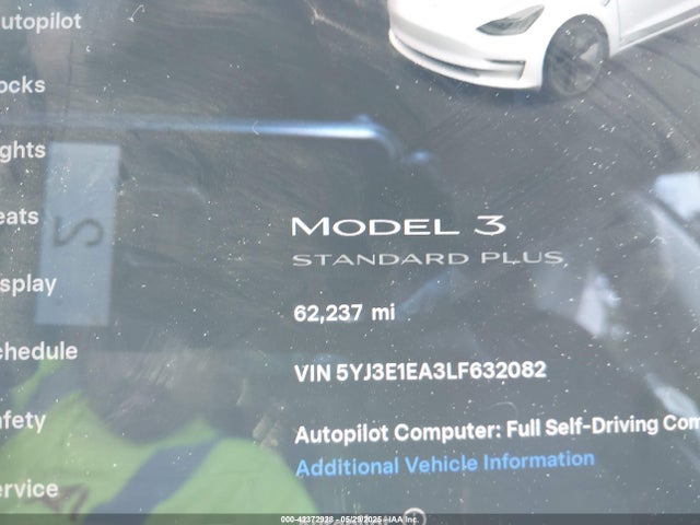 5YJ3E1EA3LF632082 Tesla 2020