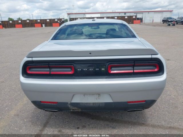 2C3CDZJG3NH249708 Dodge Challenger Gt