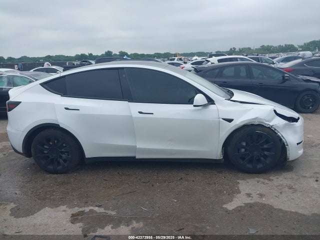 7SAYGDEE5PA109334 Tesla 2023