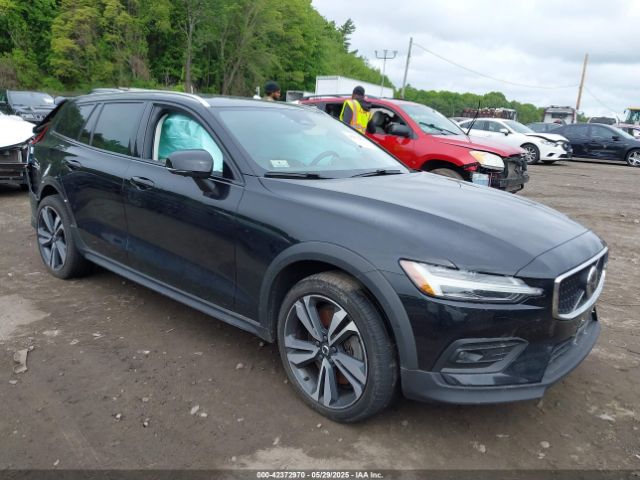 2023 VOLVO V60 CROSS COUNTRY YV4L12WY5P2105714