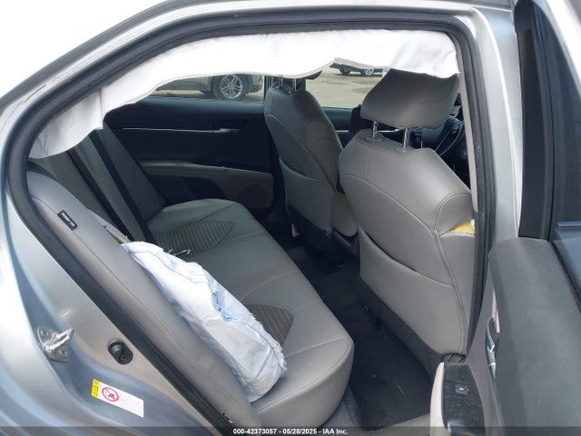 4T1B11HK2JU555376 Toyota CAMRY SE
