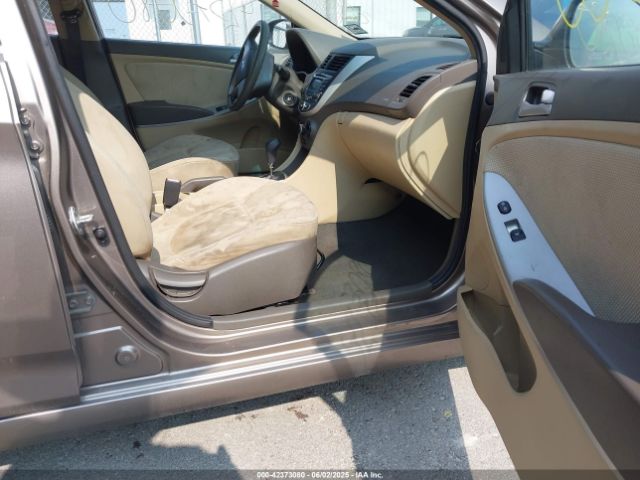 2013 HYUNDAI ACCENT KMHCT4AE1DU358871 Photo 4