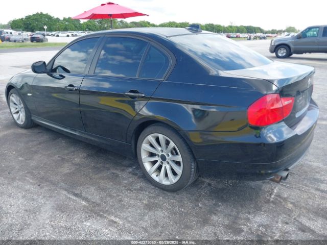 2011 BMW 328I WBAPK5C5XBA653877 Photo 2