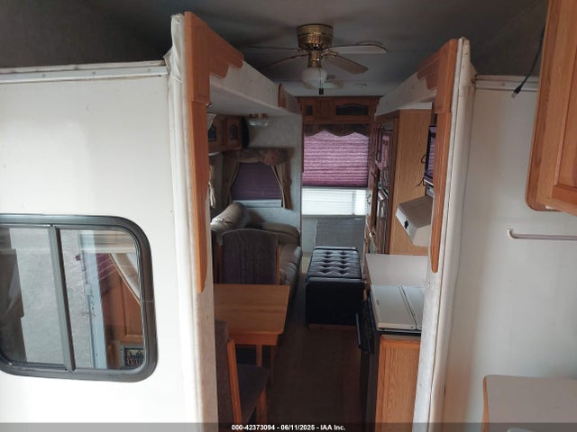 Aukcja sprzedaży 2003 Keystone Montana 3670rl 5th Wheel Travel Trailer, vin: 4YDF3672434502502, numer aukcji: 42373094