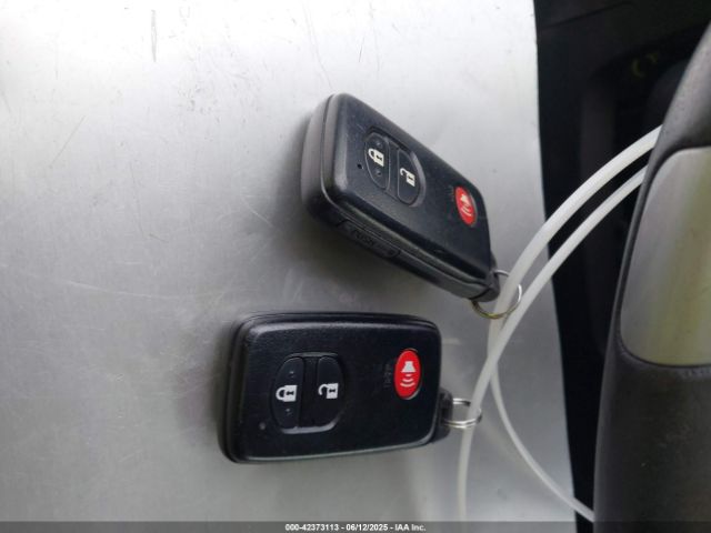 JTDKN3DU3F0441980 Toyota Prius Three