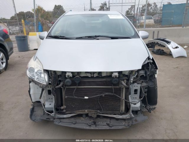 JTDKN3DU3F0441980 Toyota Prius Three