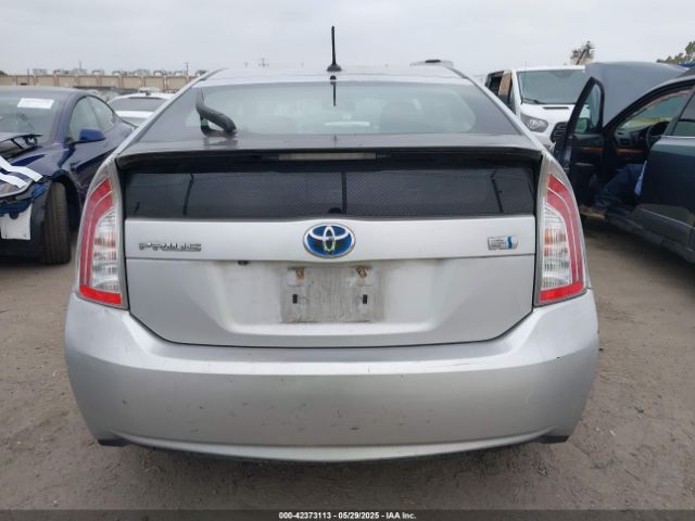 JTDKN3DU3F0441980 Toyota Prius Three